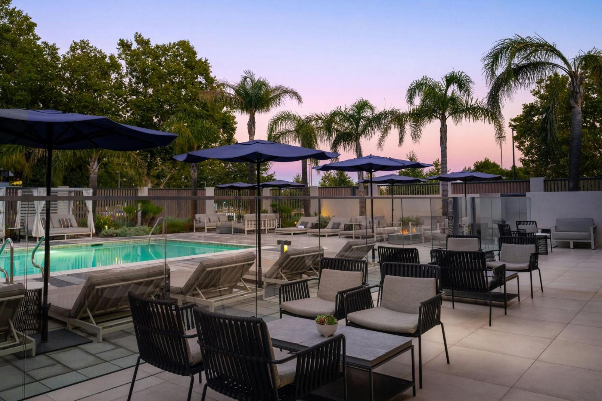 Ac Hotel By Marriott Pleasanton Exterior foto
